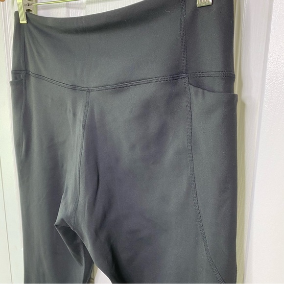 NWT Fabletics Oasis Crossover 7/8 Pure Luxe Black Size L - Picture 4 of 6